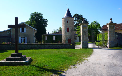 拉圖瑪蒂亞克酒莊（Chateau Latour-Martillac）