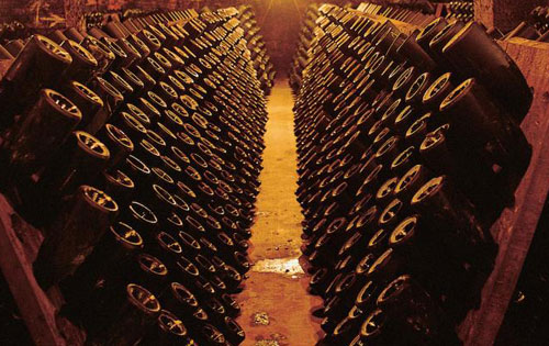 2016年西班牙卡瓦起泡酒出口量增長1.1%