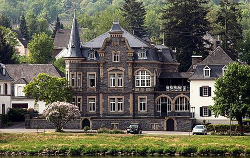 普朗酒莊（Weingut Joh. Jos. Prum）