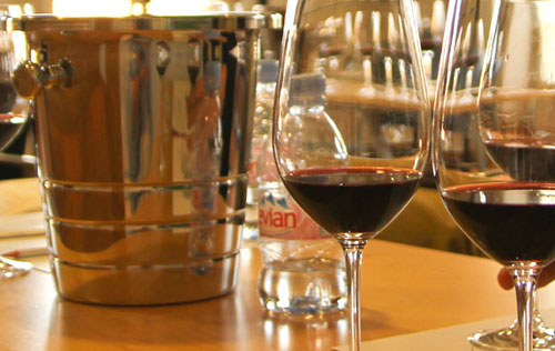 法國國會拒絕修改酒精類廣告法