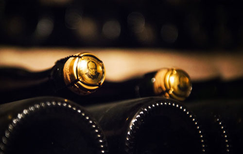 2008年份寶祿爵丘吉爾香檳在英國發布