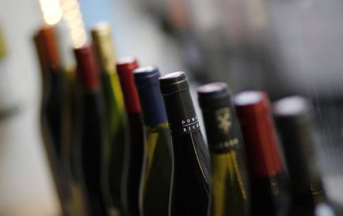葡萄酒關稅暫停